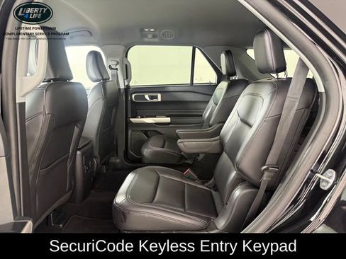 Certified 2023 Ford Explorer XLT w/ Equipment Group 202A AWD/4WD image 15