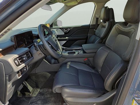 New 2025 Lincoln Aviator Reserve w/ Equipment Group 201A image 12