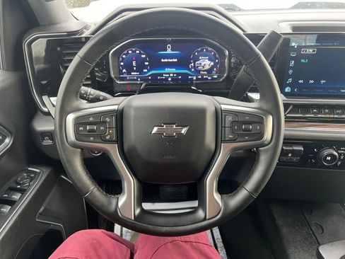 Used 2023 Chevrolet Silverado 1500 LT Trail Boss w/ Protection Package image 12