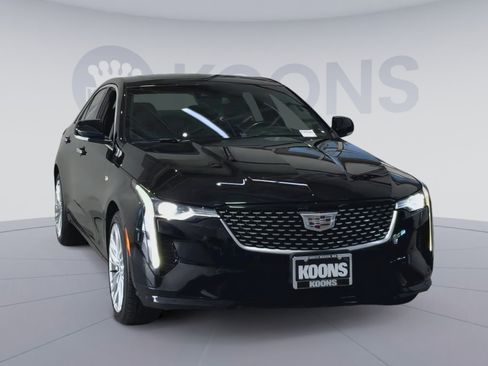 Used 2023 Cadillac CT4 Premium Luxury image 4