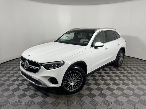 New 2026 Mercedes-Benz GLC 300 image 1