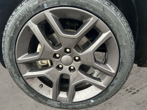 Used 2021 Jeep Renegade Latitude image 9