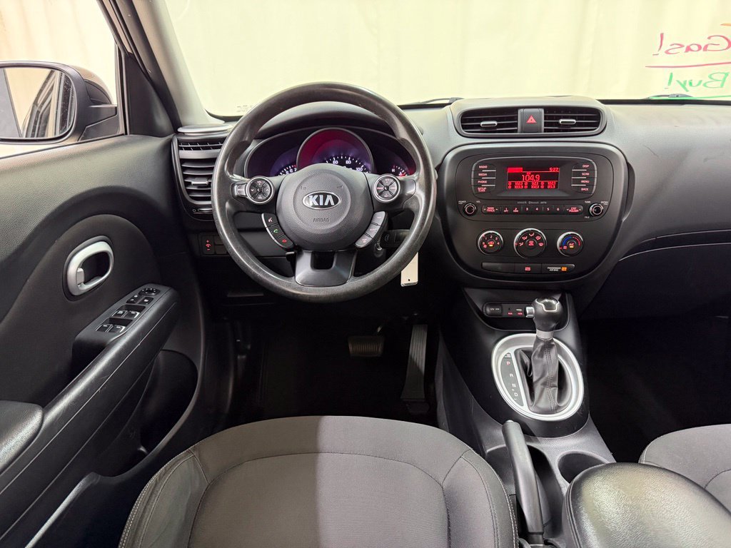 Used 2015 Kia Soul FWD image 29
