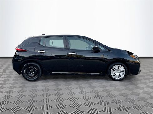 Used 2023 Nissan Leaf S image 5