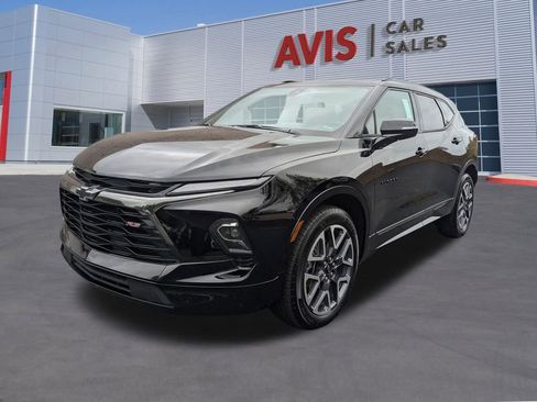 Used 2025 Chevrolet Blazer RS image 1