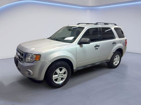 Used 2009 Ford Escape XLT AWD/4WD image 3