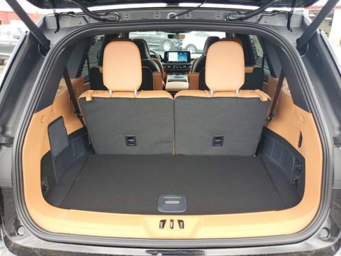 New 2026 Lincoln Aviator Black Label AWD/4WD image 28