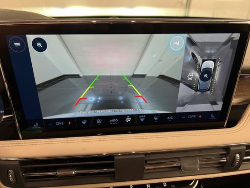 Used 2025 Lincoln Corsair Grand Touring w/ Equipment Group 302A image 12