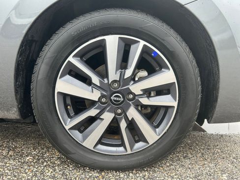 Used 2025 Nissan Versa SV FWD image 24