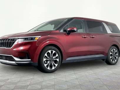 Used 2023 Kia Carnival EX