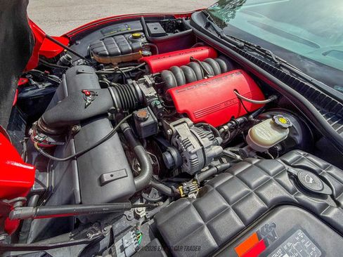 Used 2002 Chevrolet Corvette Coupe w/ Preferred Equipment Group2 RWD image 17