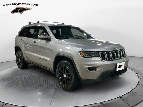 Used 2021 Jeep Grand Cherokee Laredo X image 1