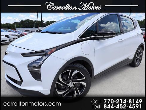 Used 2022 Chevrolet Bolt LT w/ Infotainment Package FWD image 1