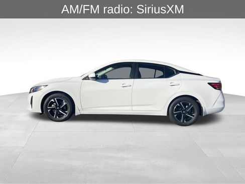 Used 2024 Nissan Sentra SV image 9