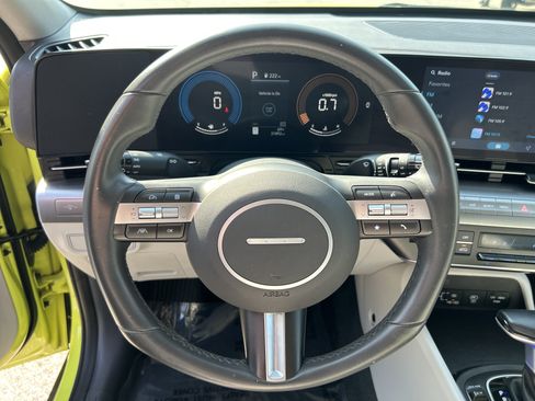 Certified 2025 Hyundai Kona SEL AWD/4WD image 21
