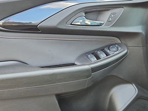 Used 2022 Chevrolet TrailBlazer RS w/ Technology Package image 24