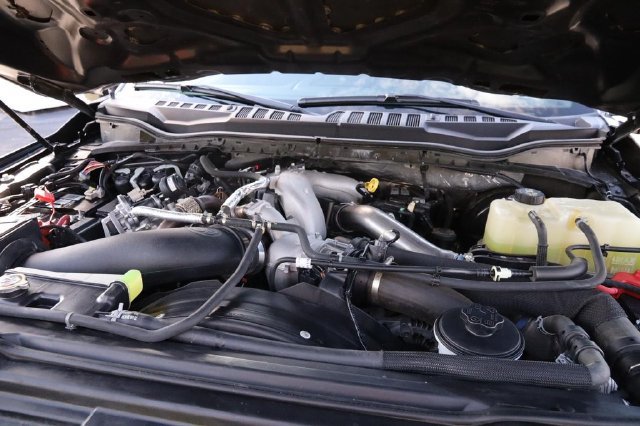 Used 2022 Ford F350 Lariat w/ Black Appearance Package AWD/4WD image 29