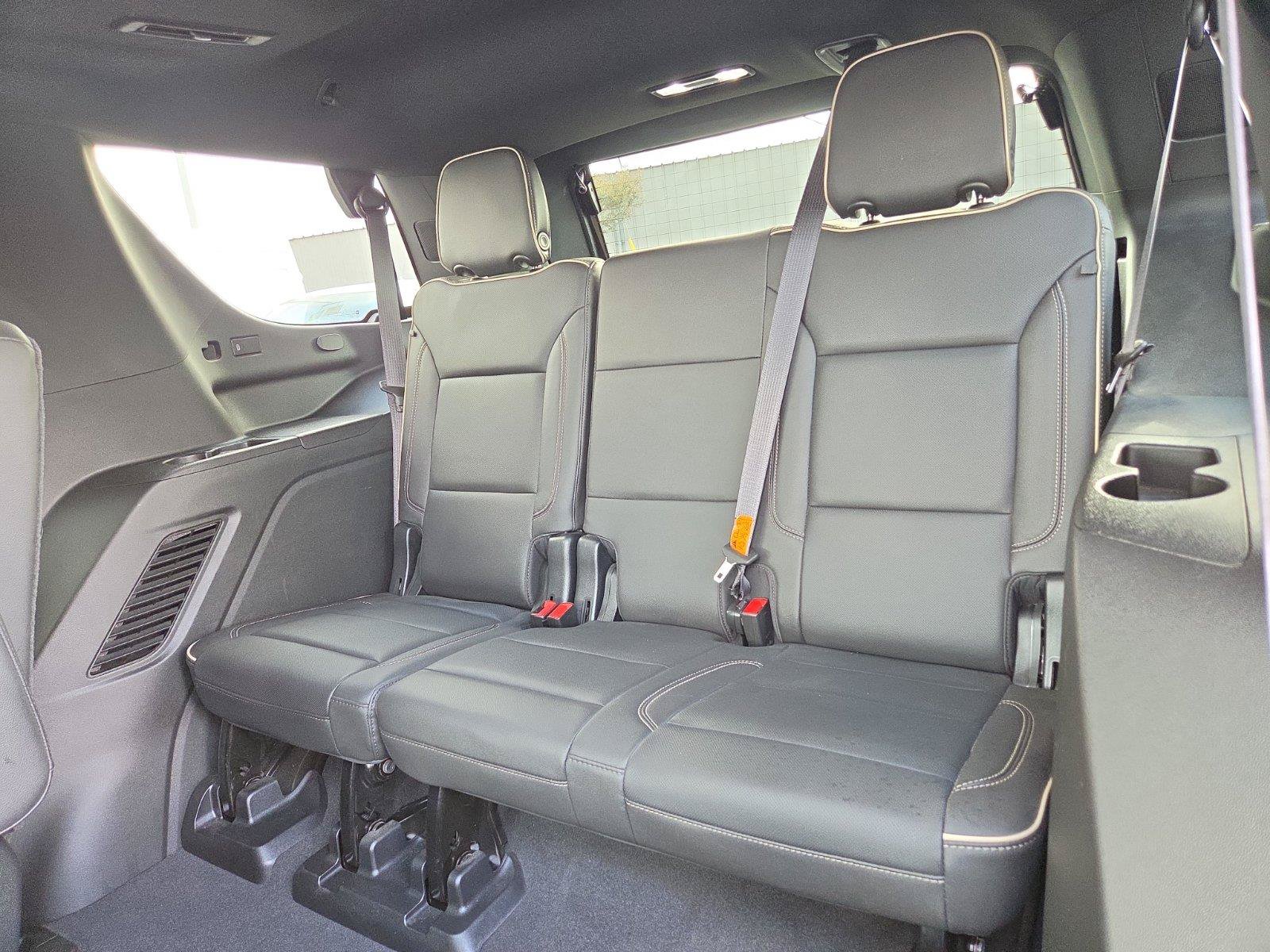 Used 2021 GMC Yukon SLT w/ SLT Premium Package AWD/4WD image 11