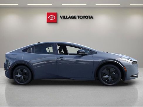 New 2026 Toyota Prius Plug-In Hybrid FWD image 6