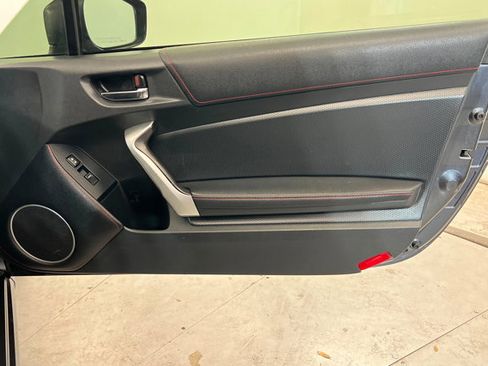 Used 2016 Scion FR-S RWD image 17
