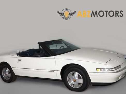 Used 1990 Buick Reatta Convertible image 1