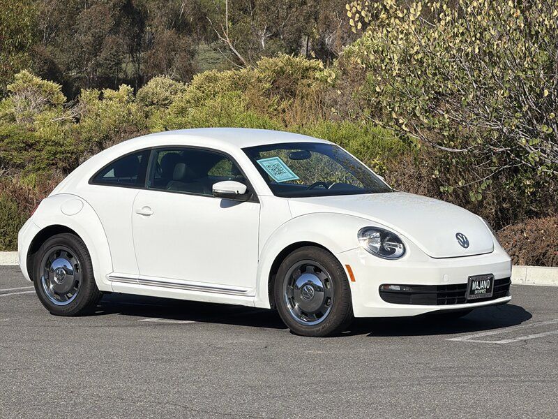 Used 2012 Volkswagen Beetle 2.5 FWD image 8