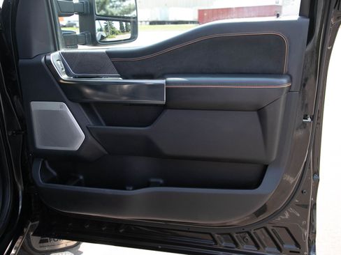 Used 2023 Ford F450 Platinum w/ FX4 Off-Road Package AWD/4WD image 10