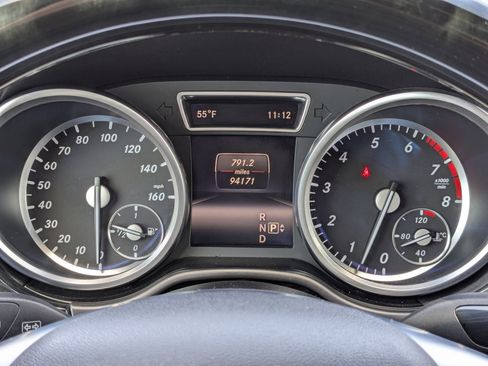 Used 2016 Mercedes-Benz GL 550 4MATIC image 15