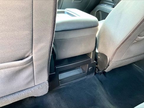 Used 2016 Chevrolet Silverado 1500 LT AWD/4WD image 29