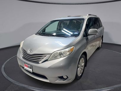 Used 2017 Toyota Sienna XLE w/ XLE Navigation Package