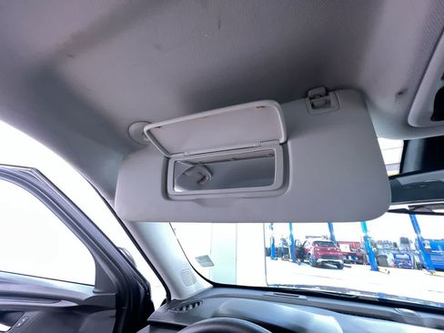 Used 2021 Chevrolet TrailBlazer LS FWD image 33