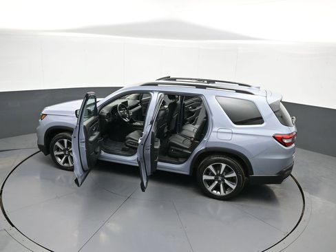 Used 2023 Honda Pilot Elite image 46