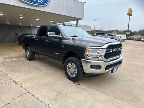 Used 2022 RAM 2500 Tradesman image 9