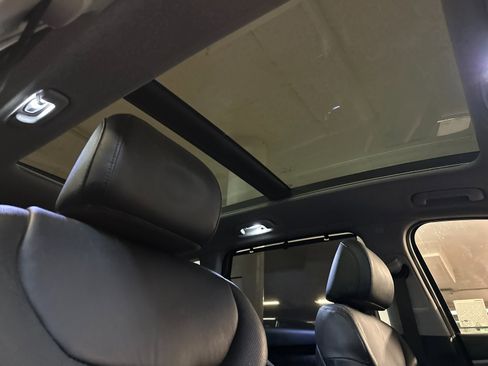 Used 2019 Hyundai Santa Fe Limited image 16