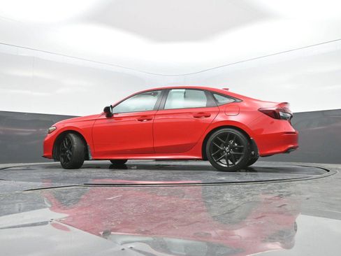 Used 2025 Honda Civic Sport image 26