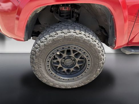 Used 2023 Toyota Tacoma SR5 RWD image 9