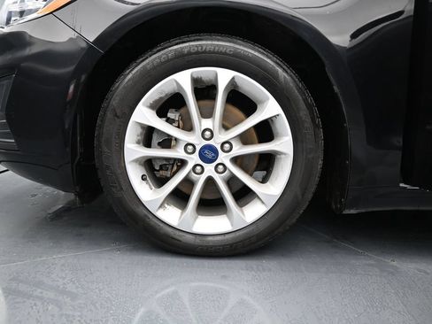 Used 2020 Ford Fusion SE FWD image 26