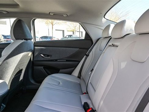 New 2026 Hyundai Elantra Limited image 20