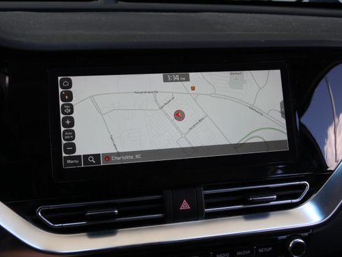 Used 2021 Kia Niro EX Premium FWD image 23
