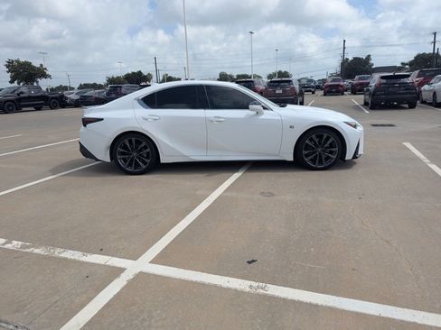 Used 2022 Lexus IS 350 F Sport RWD image 4