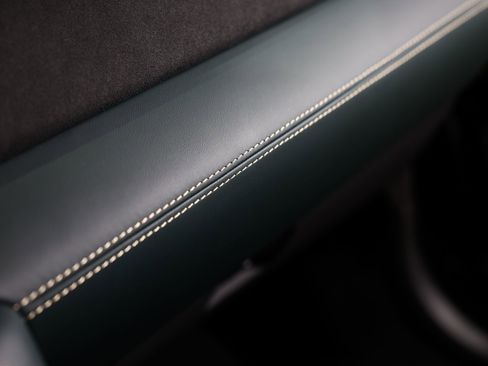 Used 2021 Nissan GT-R Premium AWD/4WD image 42