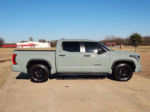 New 2026 Toyota Tundra SR5 image 7