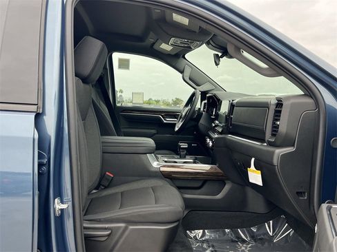 New 2026 GMC Sierra 1500 Elevation w/ Preferred Package image 32