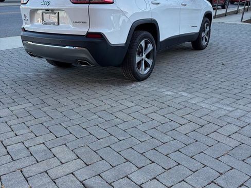 Used 2020 Jeep Cherokee Limited image 5