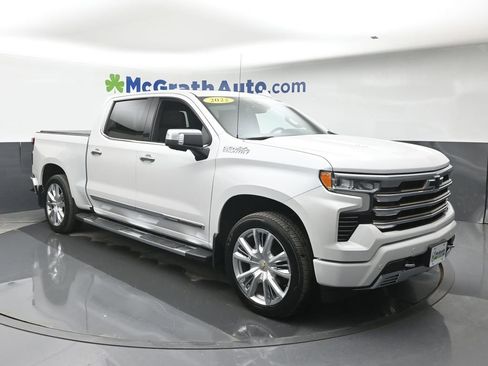 Used 2022 Chevrolet Silverado 1500 High Country w/ High Country Premium Package image 2