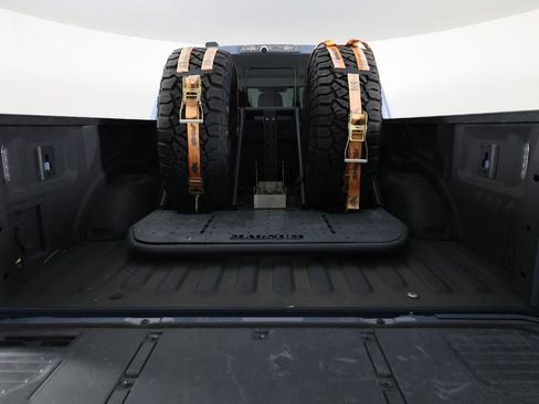 Used 2023 Ford F150 Raptor w/ Raptor Carbon Fiber Package AWD/4WD image 7