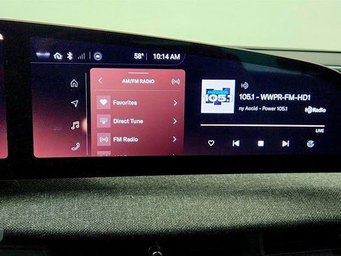 Used 2024 Lucid Air Pure RWD image 17