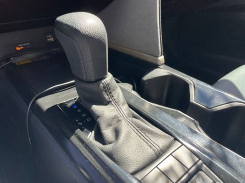 Used 2025 Toyota Camry LE image 6