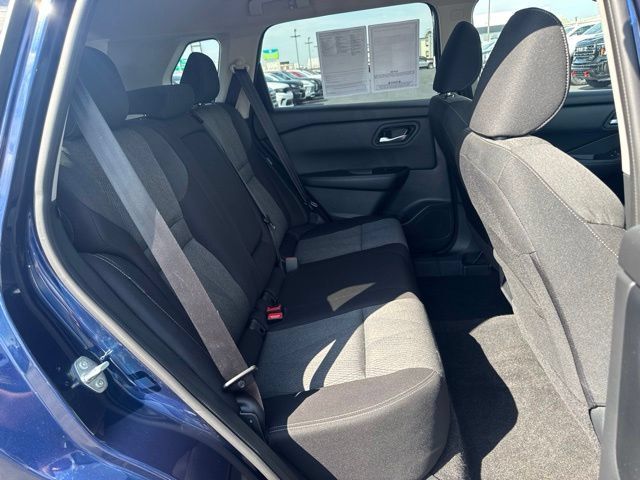 Used 2025 Nissan Rogue SV FWD image 21
