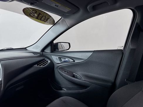 Used 2018 Chevrolet Malibu LT image 23